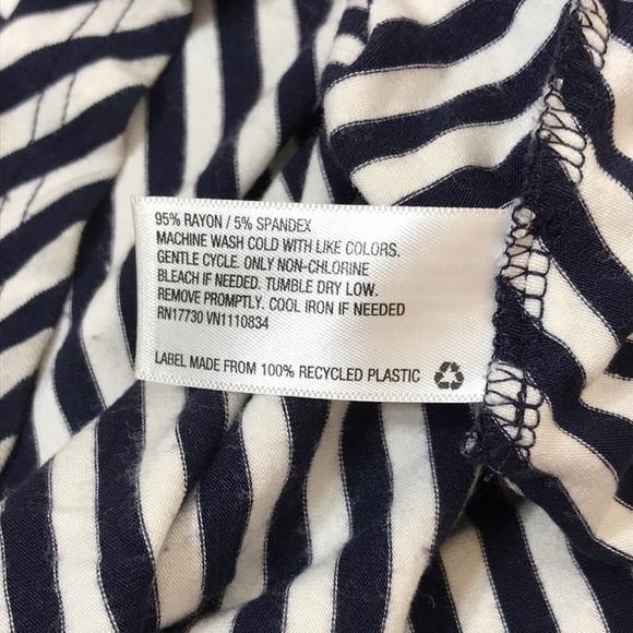 Small sleeveless long dress - Picture 4 of 4